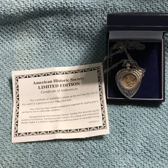 1941 Mercury Dime Heart Shaped Locket Watch with COA - Picture 7 of 9